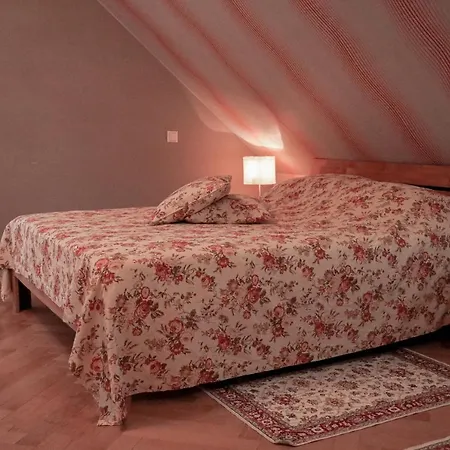 Pulga Holiday Complex krevet i doručak